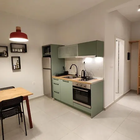 The Whitehouse شقة